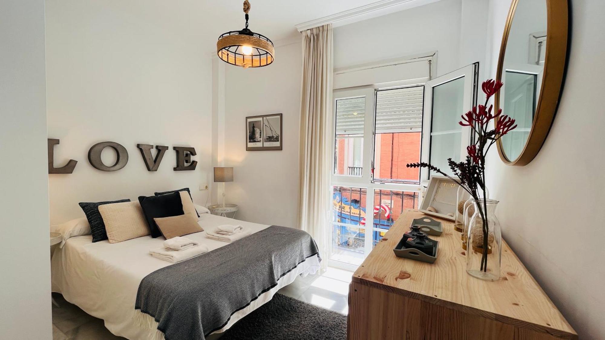 Homely Malaga Atarazanas Экстерьер фото